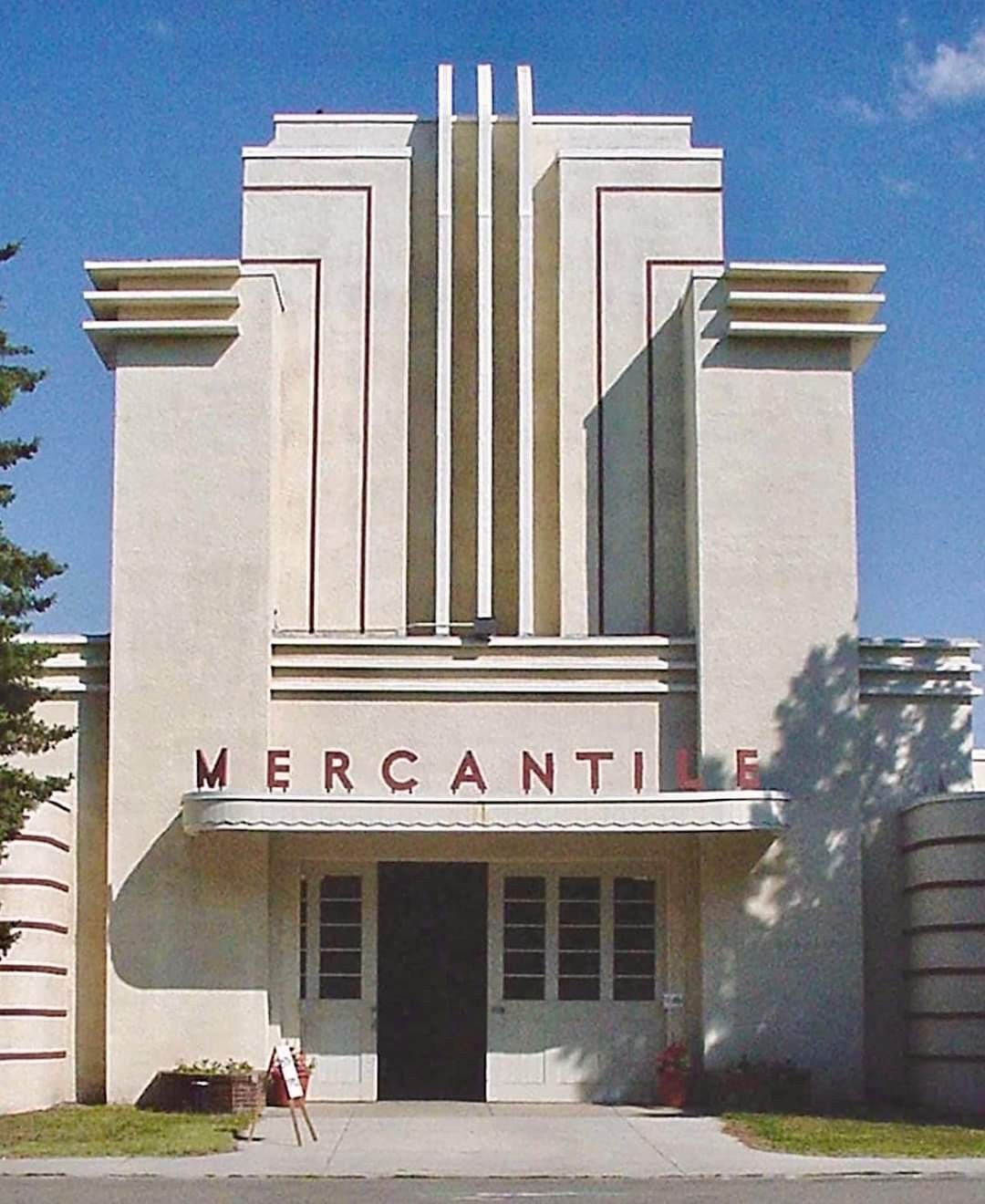 Art Deco Mercantile Building