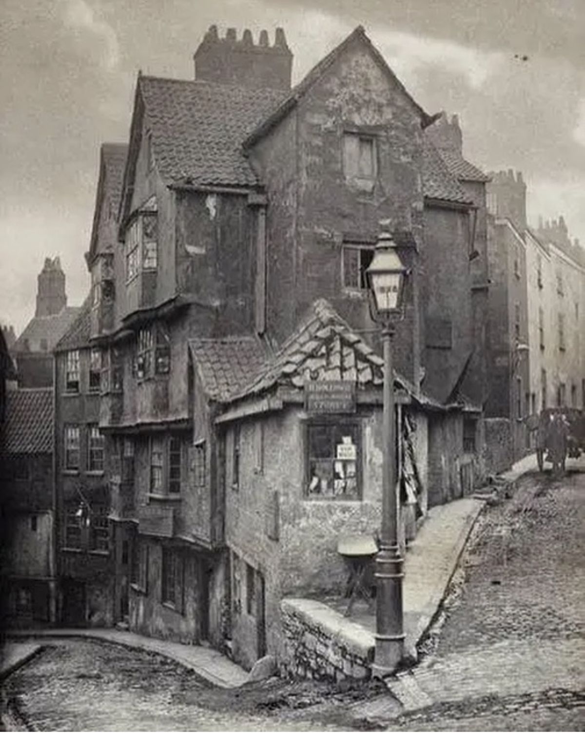 Victorian Alleyway
