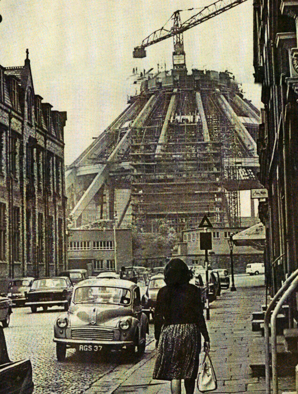 Construction of the Pyramid of London