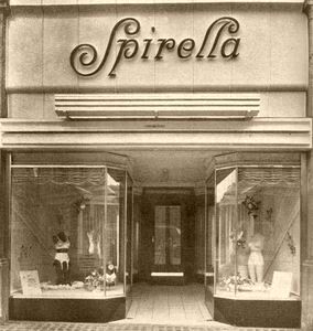 Spirella lingerie shop window