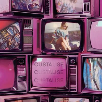 Pink TV Wall Customise