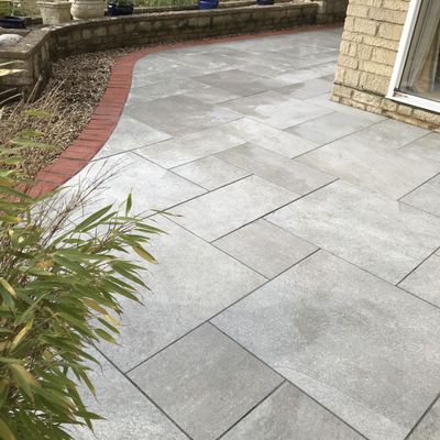 Modern Slate Patio with Bamboo