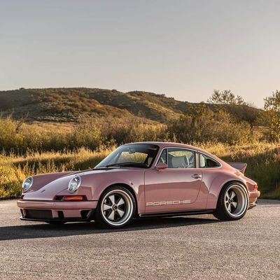 Vintage Pink Porsche 911