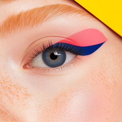 Bold Eyeliner Art
