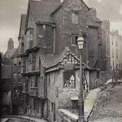Victorian Alleyway