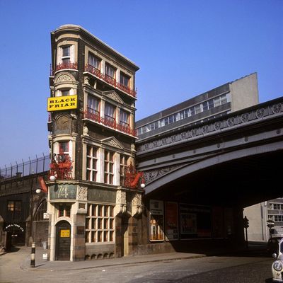 Black Friar Railway Station
