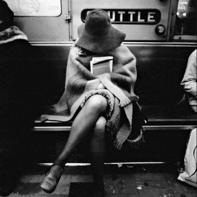 Reading on the Subway subway reading blanket book