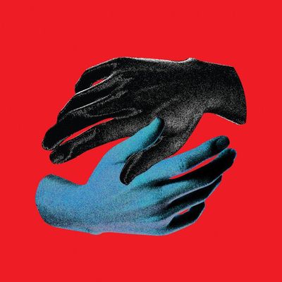 Contrasting Gloves