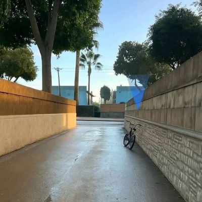 Bicycle in Concrete Alley