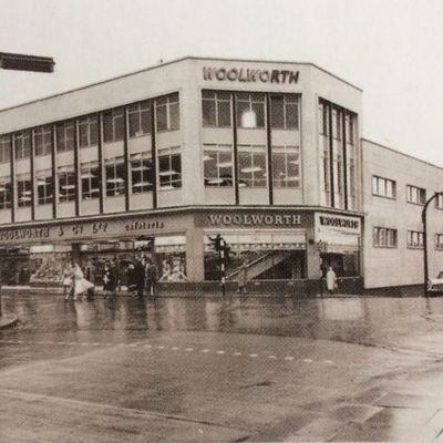 Swansea Woolworths – Store 14