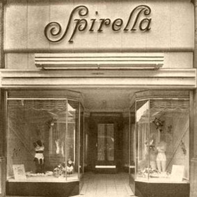 Spirella lingerie shop window