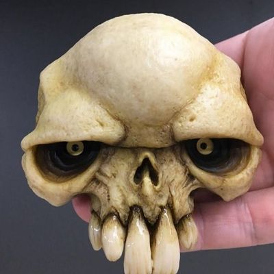 Humanoid Skull with Large Eyes