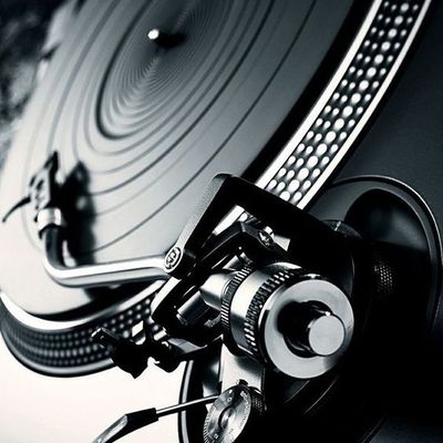 Vinyl Turntable